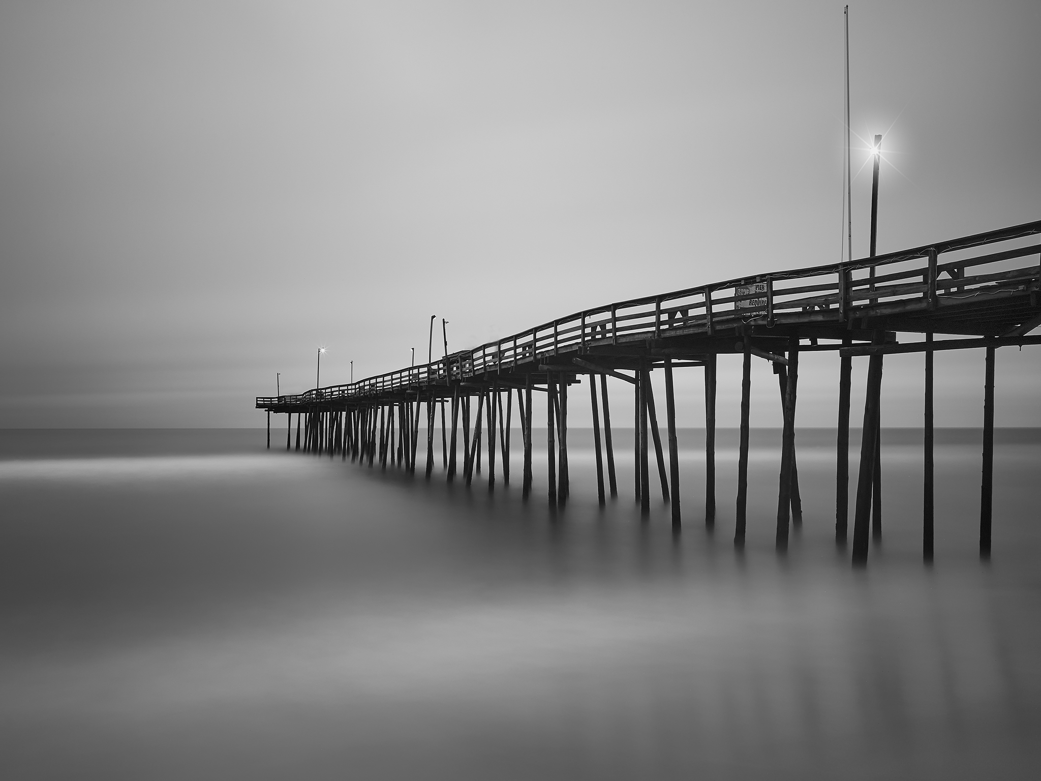 Outer Banks Pier, Monochrom Camera System